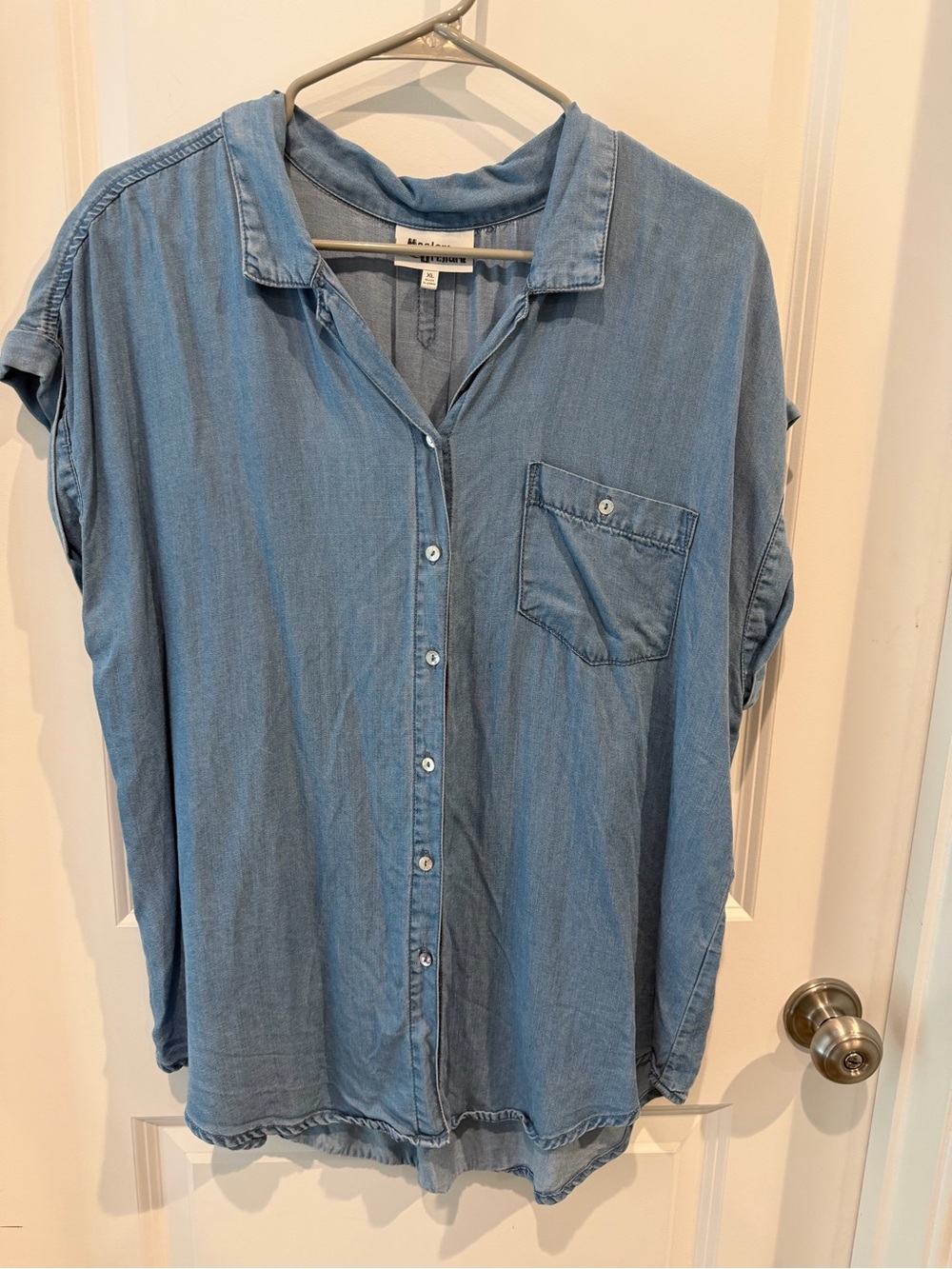 Hester & Orchard Button Down Shirt Size XL